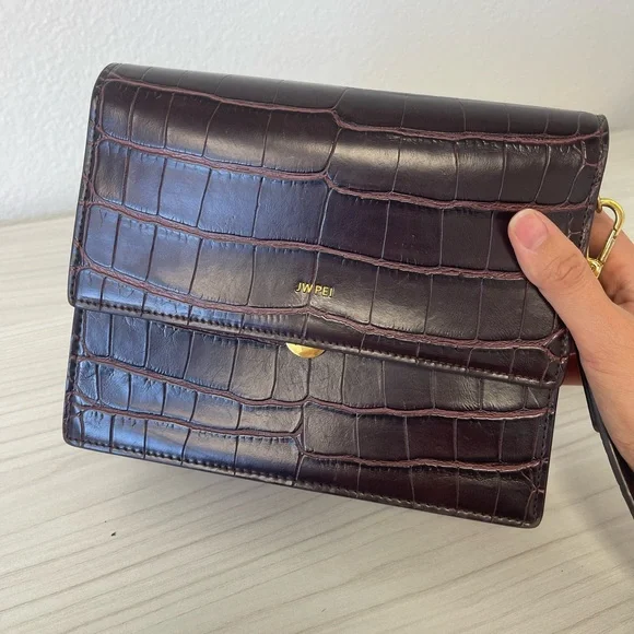 JW PEI BROWN CROC PURSE - Picture 3 of 10